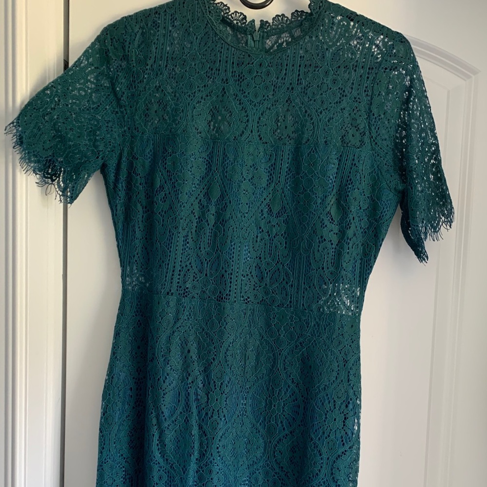 COPY - Lulus forest green dress - Picture 3 of 4